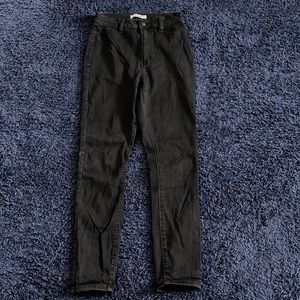 Refuge Black Stretch Jegging